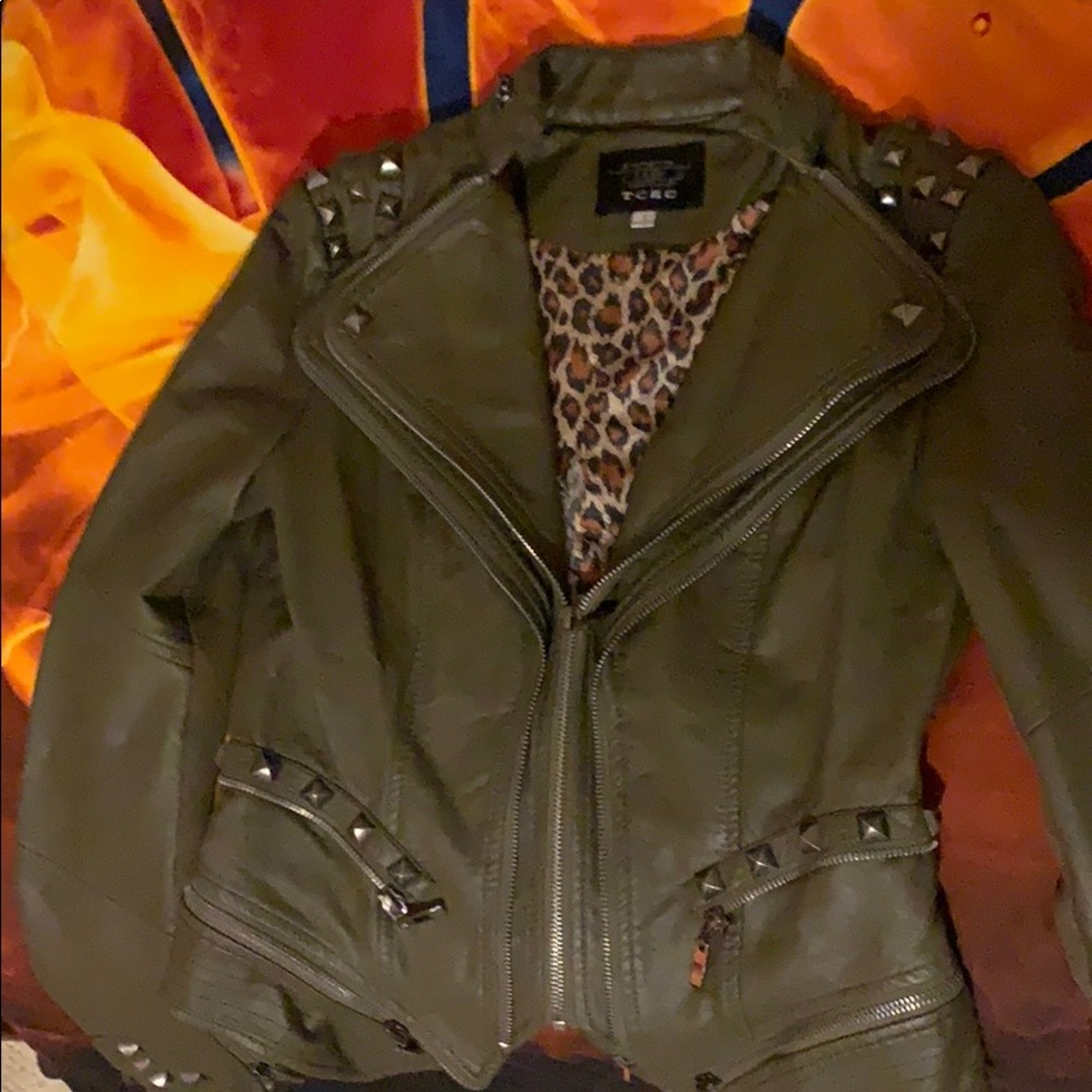 Jacket - Picture 2 of 10